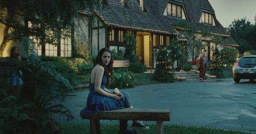 Bella Swan in Chuck Taylor shoes