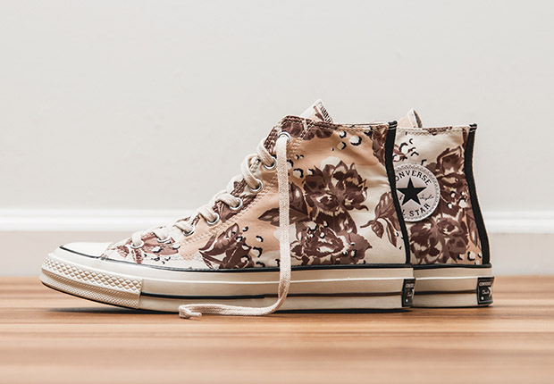 Converse-Chuck-Taylor-Floral-Camo-Hi