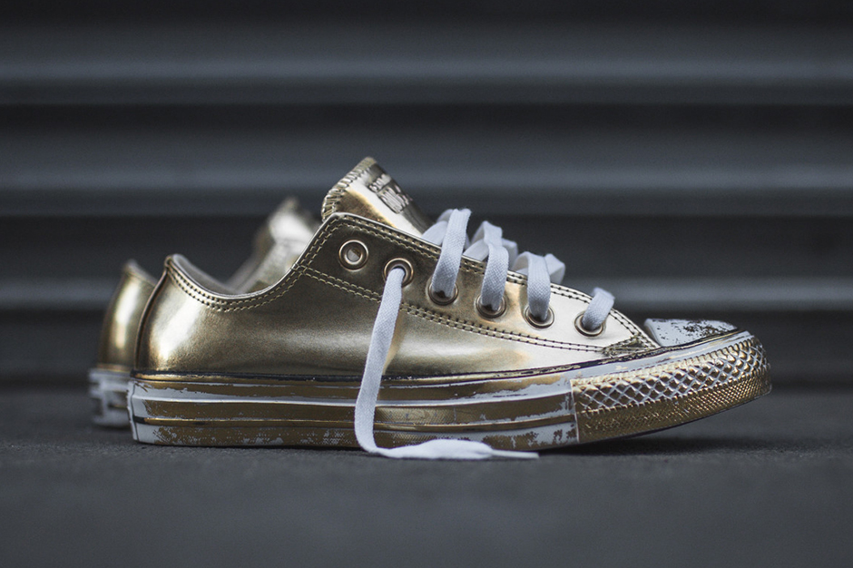 metallic converse low tops